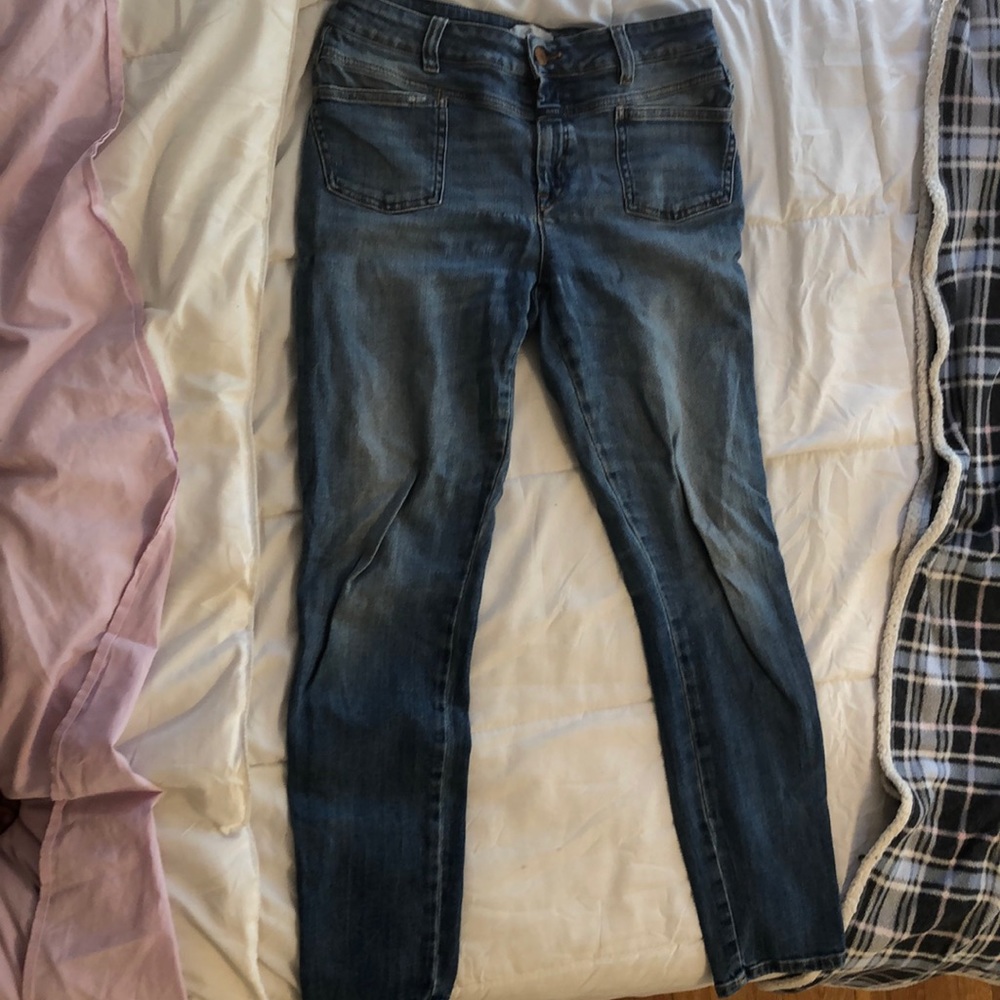 cute jeans!